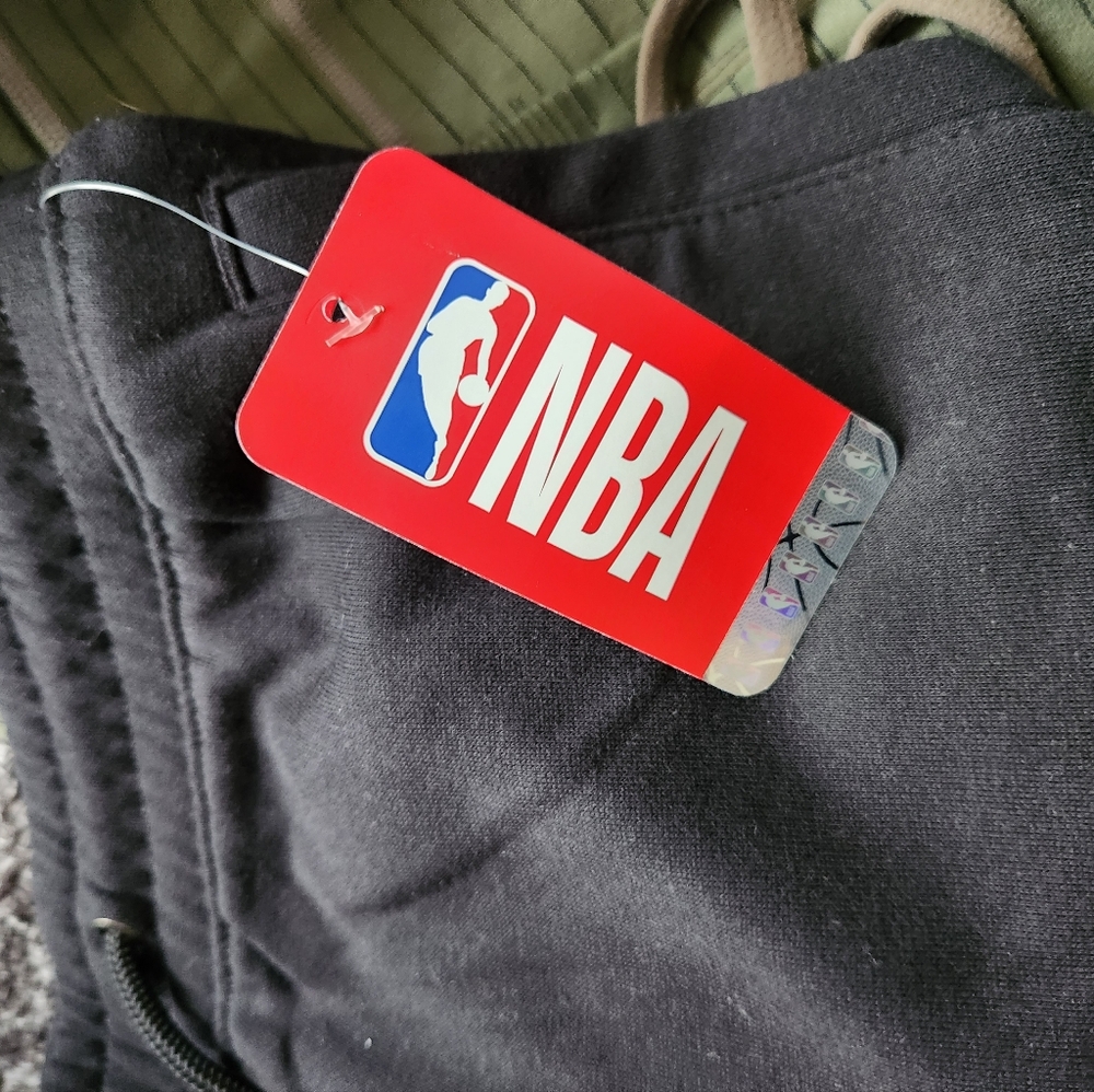 Toronto Raptors Sweatpants - Picture 2 of 5